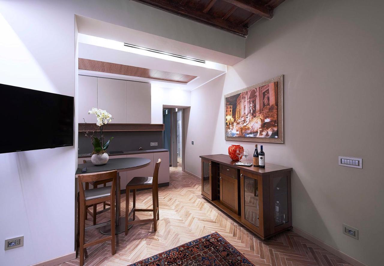 רומא Harry'S Bar Trevi Luxury Apartments - Modelli מראה חיצוני תמונה