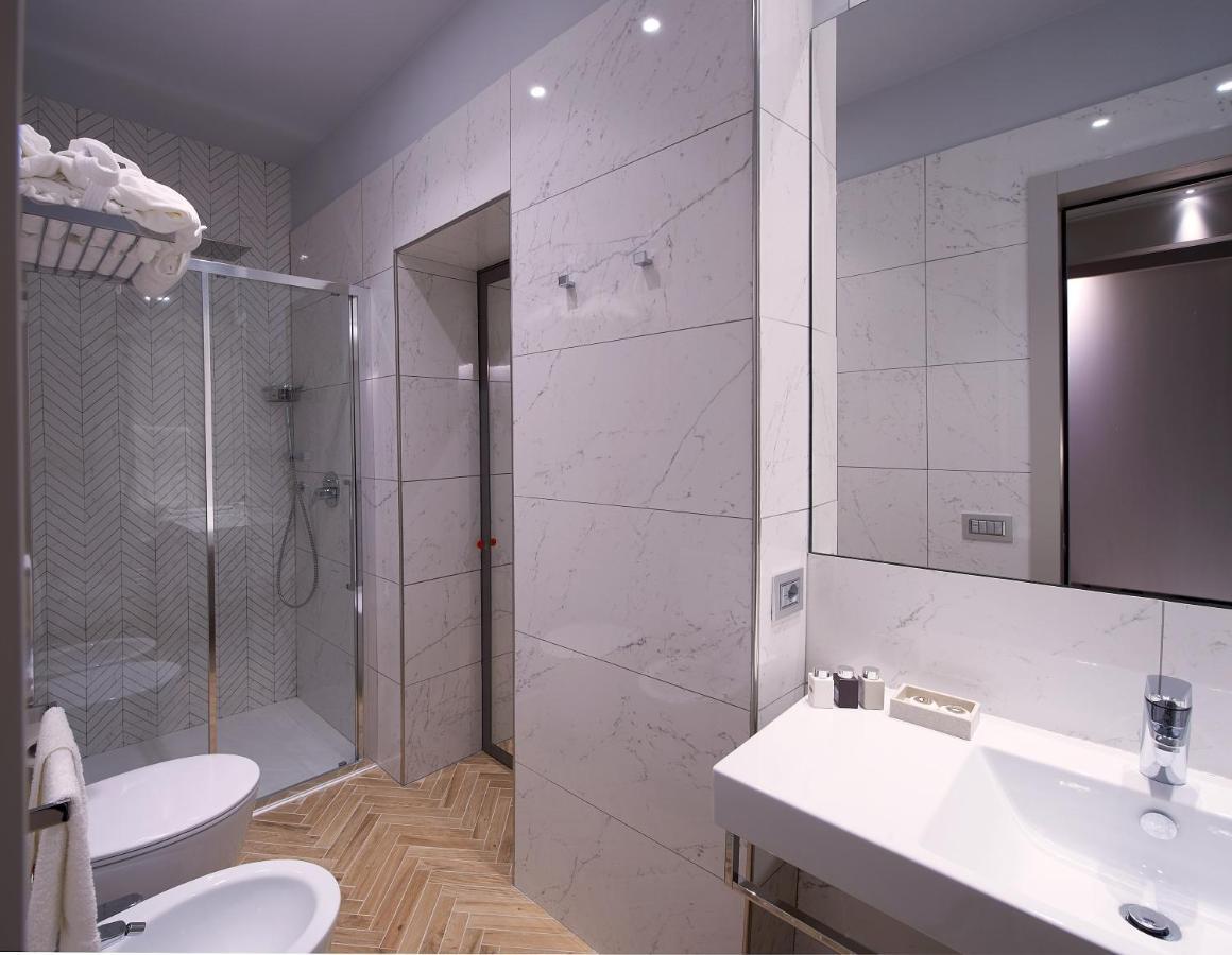 רומא Harry'S Bar Trevi Luxury Apartments - Modelli מראה חיצוני תמונה